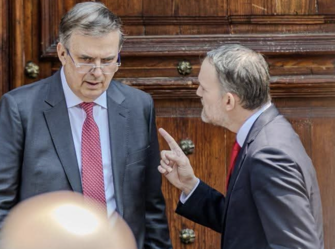 Lo Que Diga Mi Dedito